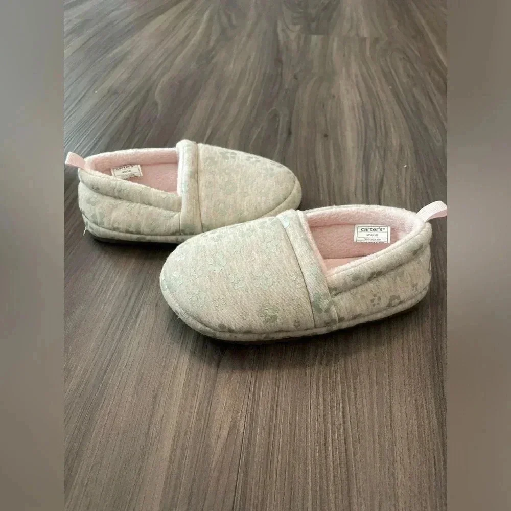 Carters toddler girls tan leopard slippers size 7/8C